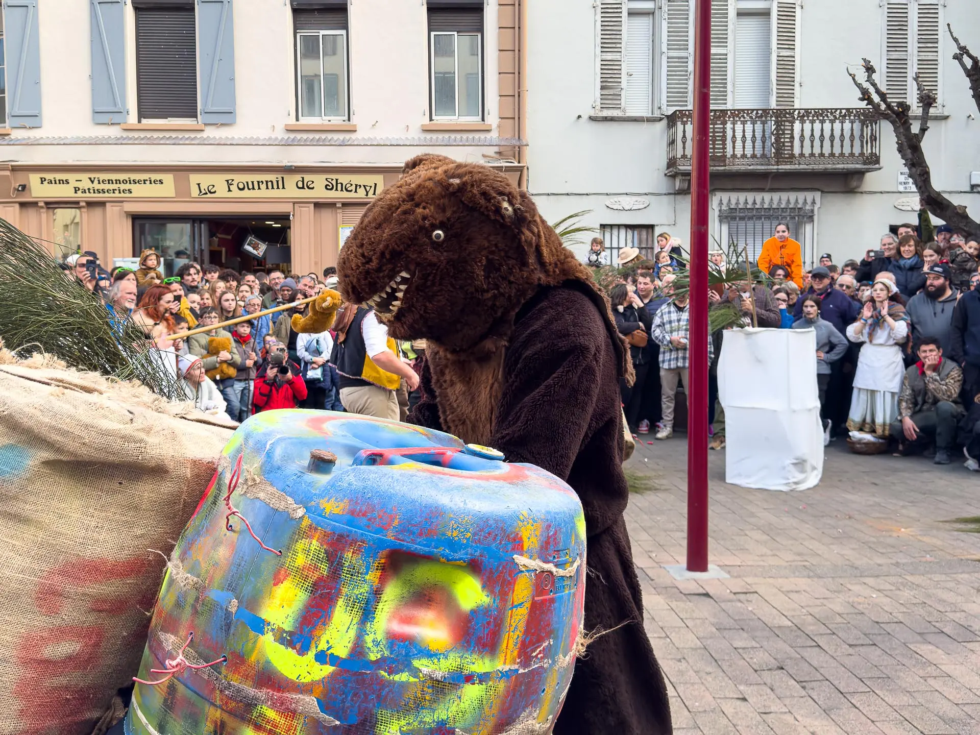 Fêtes de l'Ours 2025 à Prats-de-Mollo : plongez au cœur du folklore catalan