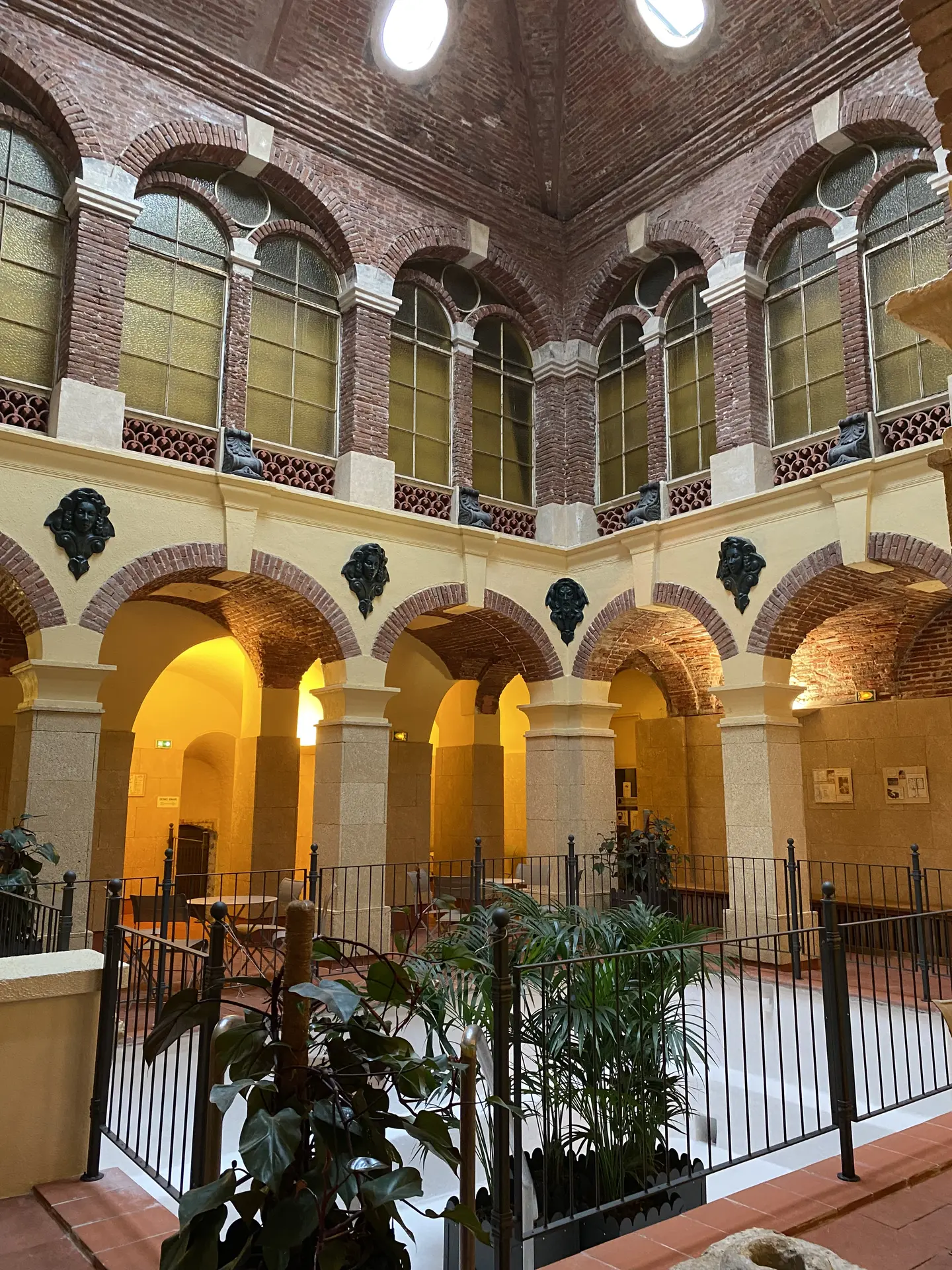 Amélie-les-Bains - 12 mai - Visite guidée des Thermes - Découvrez un patrimoine historique et bien-être